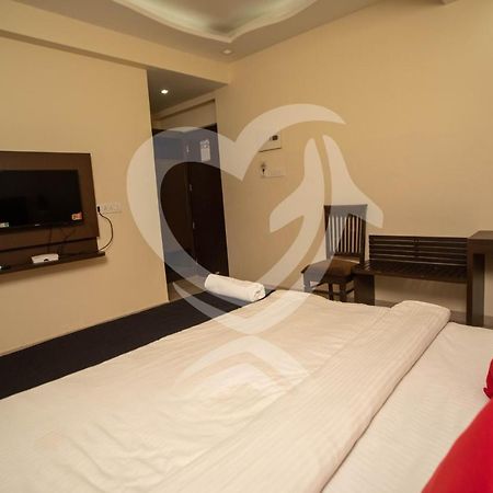 De Alcazar Calangute Hotel ภายนอก รูปภาพ
