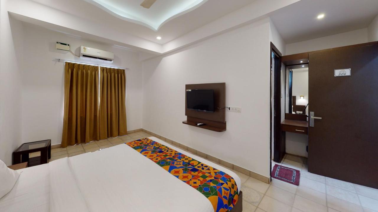 De Alcazar Calangute Hotel ภายนอก รูปภาพ